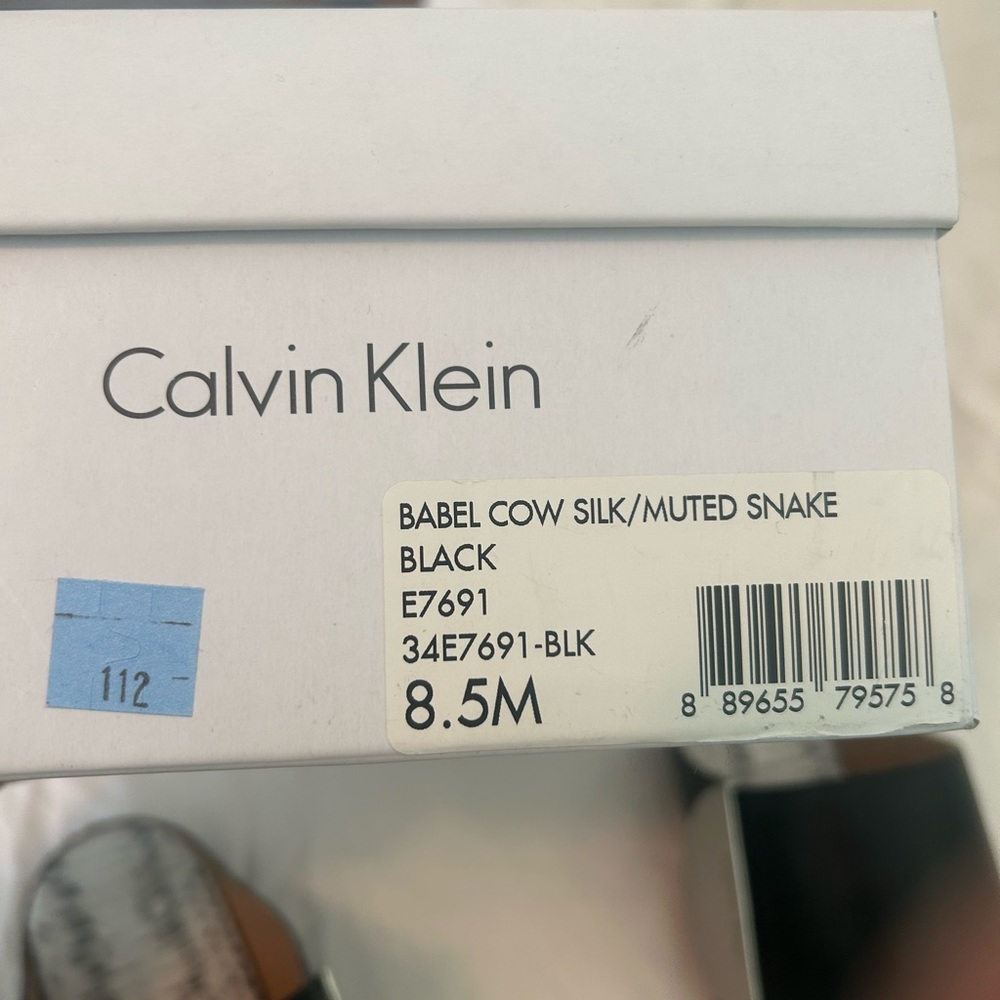 Calvin Klein toe ring sandal in muted snakeskin - Picture 4 of 5